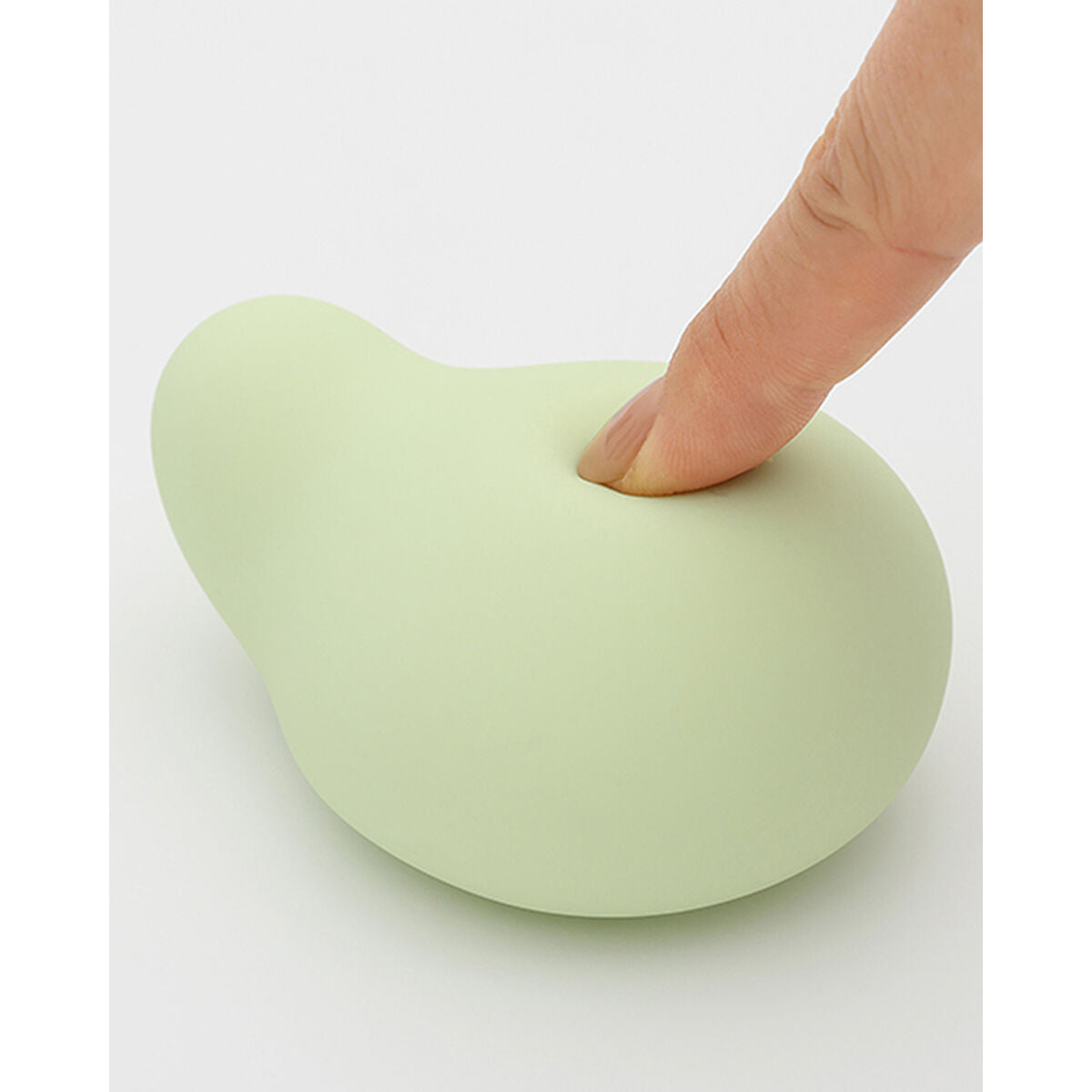 V3H723BE8CE179A1B7673148C6966BA3877R7428325P4