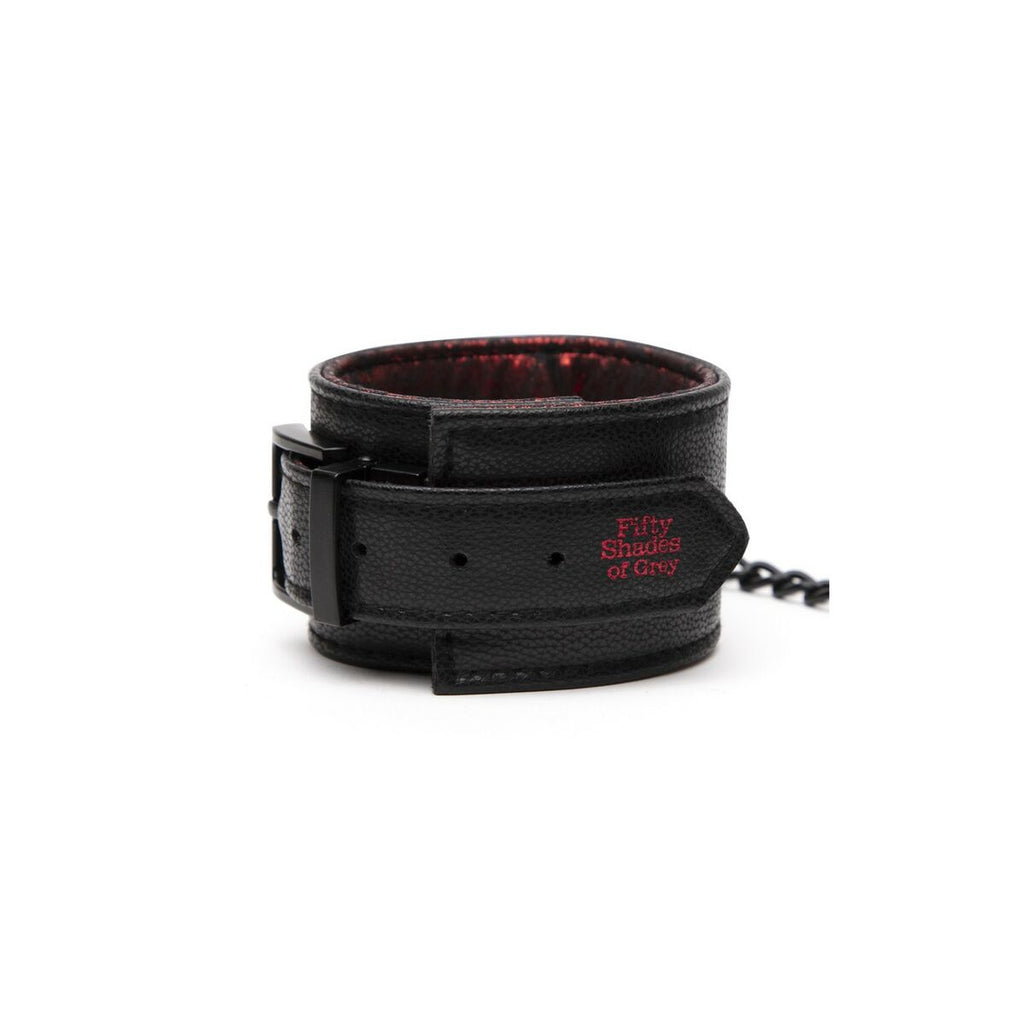 V5H371C648E1999D840A8D38BC04432DE01R4658675P2